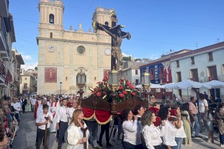 El Año Jubilar en Petrer comienza con una ceremonia en honor al 350 aniversario de la entronización del Cristo de la Sangre del Mte Calvario