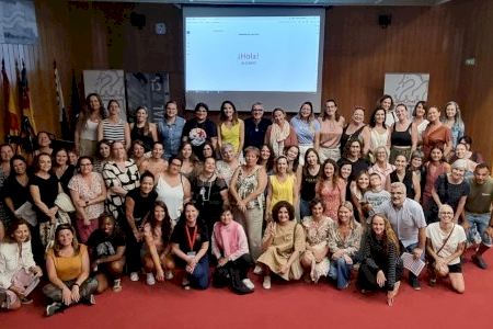 Tres hospitales de Alicante inician en la provincia el programa de acompañamiento a menores de Mamás en Acción