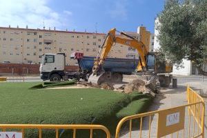 El Ayuntamiento de Villajoyosa renueva el parque de la avenida Presidente Adolfo Suárez