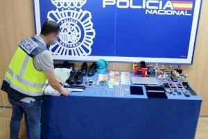 La Policía Nacional desarticula un grupo organizado en Valencia que atracó a punta de pistola un furgón con productos de 1,5 millones