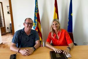 La delegada del Consell en Castellón se reúne con los alcaldes de Lucena del Cid y Castillo de Villamalefa