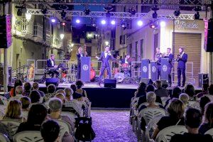 La Plaza del Pueblo de Paterna se llena de música las noches de los viernes del mes de julio