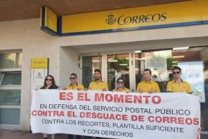 Los trabajadores de Correos en Oropesa piden refuerzos: "El municipio pasa en verano de 9.000 habitantes a 100.000"