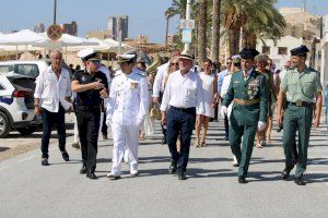 La Misa de Campaña del centenario de las fiestas de la Virgen del Carmen reúne a decenas de autoridades y cientos de vecinos