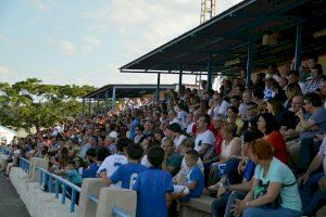 La UDE presenta su campaña de socios con el objetivo de alcanzar los mil abonados para su regreso a Tercera RFEF