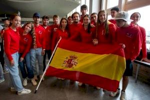 Gran éxito en la primera fiesta blanca de la nueva terraza del Real Club Náutico para tardeo y ocio