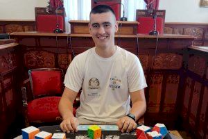 El jove suecà Xavi Gisbert participarà en el Campionat d'Europa de Speedcubing