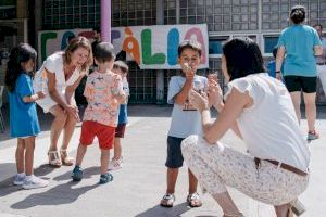 Begoña Carrasco: “Pequestiu es un ejemplo de nuestro compromiso con las familias por la conciliación”