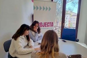 El departamento de Promoción Económica ha atendido a 453 personas y ha cubierto 22 nuevos puestos de trabajo en el primer semestre del año