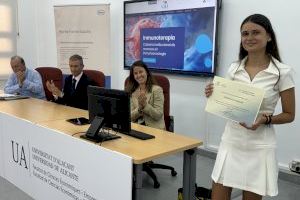 La bióloga Laura Pla gana el premio de la Cátedra Roche-UA sobre inmunooncología por su trabajo sobre cáncer colorrectal