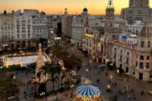 Valencia triplica el presupuesto para la iluminación de Navidad, refuerza la de Fallas y plantea llegar a más barrios