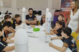 València lidera la formación de futuros astronautas españoles con Space Camp