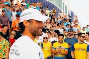 Valencia brinda un multitudinario recibimiento a Sergio Turull en su reto de correr 1.560 kilómetros a favor del cáncer infantil