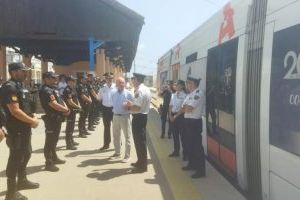 TRAM d’Alacant se suma a la celebración del 200 aniversario del Cuerpo Nacional de Policía con la tematización de un tranvía