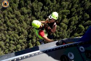 Rescaten a una joven atrapada en un paratge de Gandia