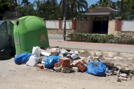 El Ayuntamiento de San Vicente recoge más de 140 toneladas de residuos depositados de manera irregular en vertederos ilegales