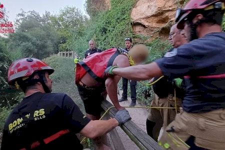 VÍDEO | Els bombers rescaten a una altra persona atrapada en el riu Millars a Vila-real