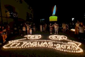 "La noche más bonica del año": Un pueblo valenciano se ilumina a la luz de las velas