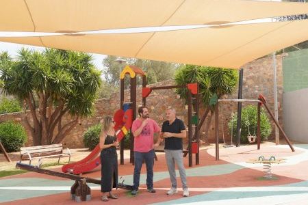 La Vall d'Uixó combate el calor con sombraje en el Parque del Progreso y 70.000 euros en mejoras de zonas verdes