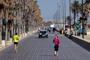 Agresión sexual a una joven en la playa de Valencia: el autor está en busca y captura