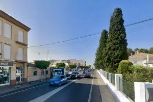 Un pueblo de Valencia se une para pacificar el gran paso de tráfico en su casco urbano