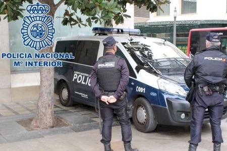 Desmantelada una peligrosa banda que aterrorizaba a sus víctimas a través del móvil: detenciones en Xirivella y Moncada
