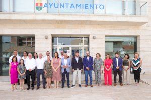 Carlos Mazón realiza una visita institucional al Ayuntamiento de Pilar de la Horadada