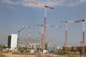 Un pueblo de Valencia dice basta a los pisos turísticos y aprueba su prohibición