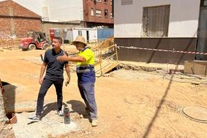 El carrer Chapa de Catarroja es prepara per a l’asfaltat