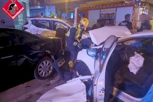 Cuatro personas heridas en un accidente entre dos vehículos en Torrevieja