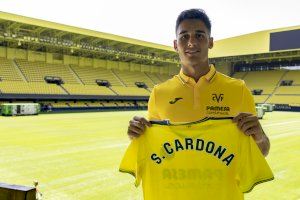 Sergi Cardona ha sido presentado oficialmente como nuevo jugador del Villarreal CF