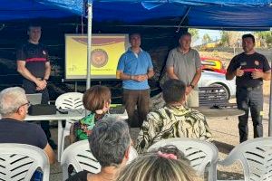 Els bombers de Castelló amplien les xarrades sobre prevenció d'incendis a les urbanitzacions de muntanya