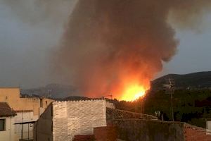 Alcaldesa de Alcoleja: “No teníamos ni idea de que hacer y el fuego seguía avanzando hacia Alcoleja”