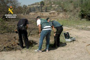 La Guàrdia Civil investiga a dos homes com a presumptes autors de l'incendi de Benasau a Alacant