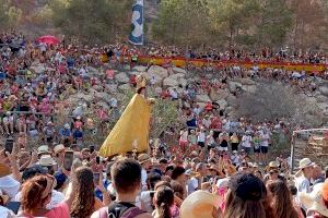 Miles de aspenses acompañan a la Virgen de las Nieves en la histórica romería de Traída desde Hondón de las Nieves