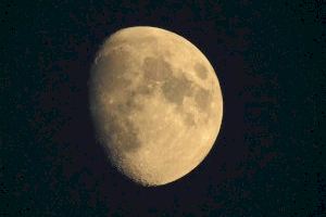 Almassora te invita a un viaje a la luna: descubre sus secretos en una noche mágica