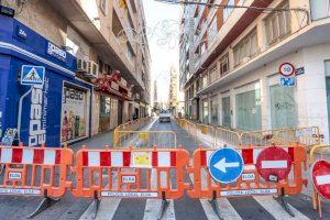 Comienzan en Elda las obras que transformarán la calle Dahellos en el Bulevar de la Mejor Calzada