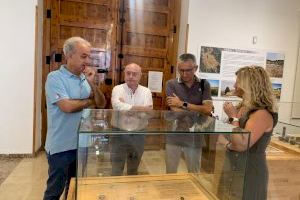 Gabaldón recibe Paco Teruel para mostrarle espacios clave del patrimonio cultural del municipio y analizar nuevas acciones de promoción