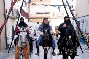 GALERÍA | La Feria Medieval de Onda arranca con el pregón de inauguración y espectáculos de circo y fuego