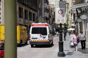 Troben a una bebé nounada en el bany d'un supermercat de Castelló