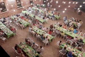 Olocau apoya la investigación contra el cáncer con la cena anual de la Junta Local de AECC