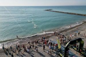 Josep Ortega y Aitana Gómez se imponen en la XIII Travesía a la Playa de Almenara