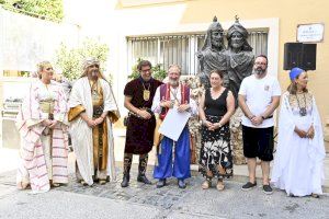 Bella Ciao y Farmacia Las Bayas ganan el concurso de Escaparates Fiestas de Elche