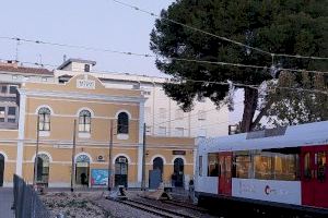 Metrovalencia reforzará el servicio nocturno de la Línea 1 para facilitar la movilidad por la Festa de les Alfàbegues de Bétera