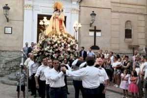 La Colonia Valenciana de Veraneantes de Navajas recupera músculo y moviliza a más de 160 familias en la organización de las fiestas