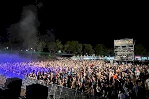 Soziedad Alkoholika prende la traca en Rabolagartija de Villena