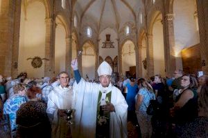 El Arzobispo Benavent preside la reapertura de la Iglesia Nuestra Señora de la Asunción de Utiel