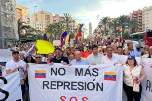 Barcala clama por la libertad y porque “los venezolanos recuperen Venezuela” en una manifestación en Alicante