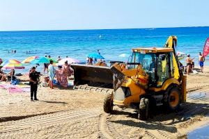 Prohibido el baño en un tramo de la playa del Arenal-Bol de Calp por la posible rotura del colector de aguas depuradas