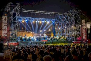 Paterna pone en marcha un trenecito lanzadera gratuito para disfrutar de los conciertos en el Parking Los Naranjos en sus Fiestas Mayores